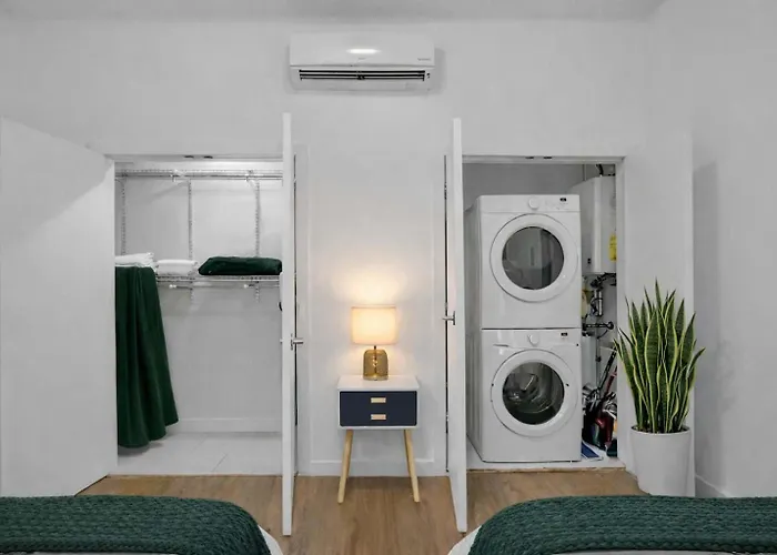 Apartment Downtown Executive Sleeps 6 Gym Co-work & Lounge Access Tulsa